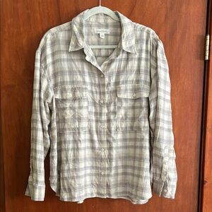 Treasure and bond soft flannel button up shirt size L